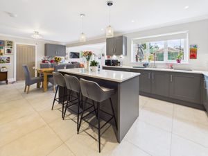 Kitchen- click for photo gallery